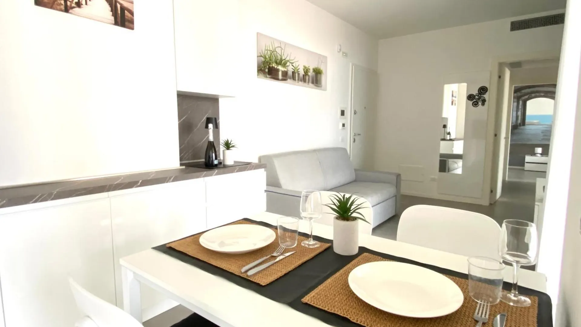 Apartment Tahiti Suite Frontemare - Jesolo - Solo Famiglie Italy